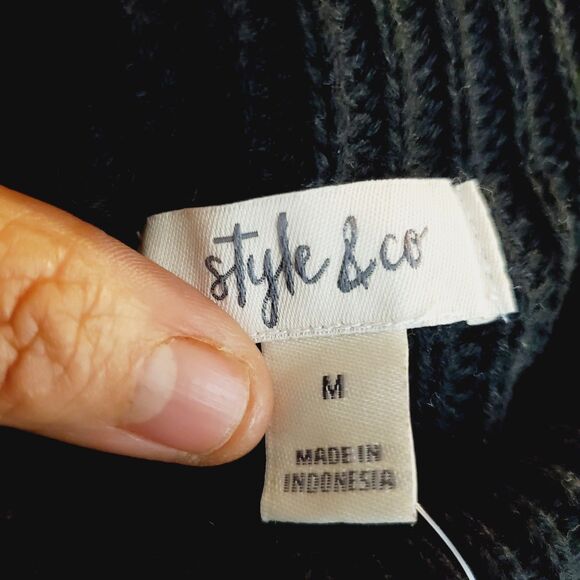 Style & Co. Stripe Black and White Sweater Size Medium NWT - Picture 4 of 6